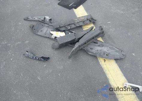 2014 Toyota Corolla S Plus z USA, uszkodzony, nr VIN 2T1BURHE0EC174584